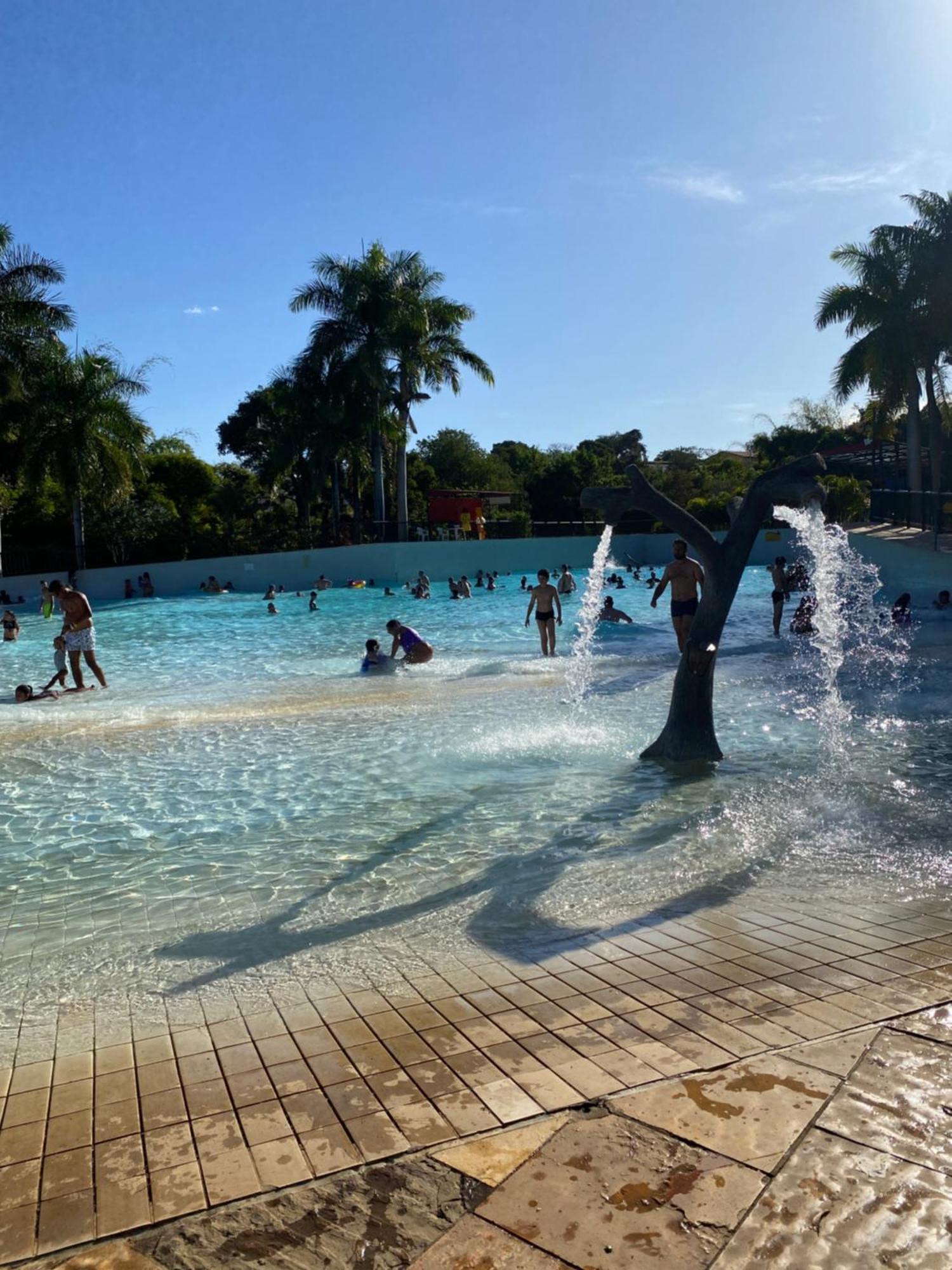 Appartamento Piazza Acqua Park Diroma - Cozinha Completa Caldas Novas Esterno foto