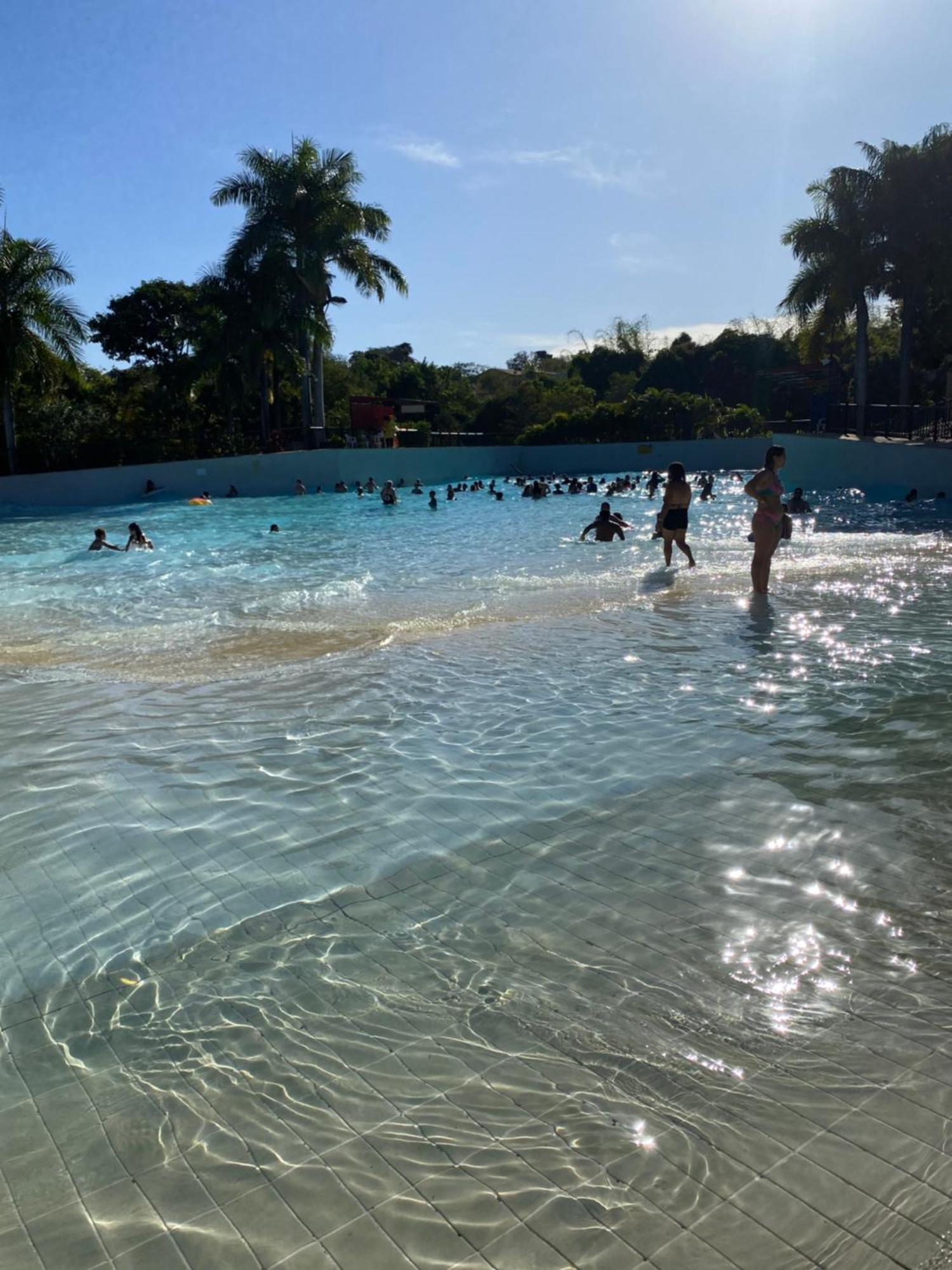 Appartamento Piazza Acqua Park Diroma - Cozinha Completa Caldas Novas Esterno foto