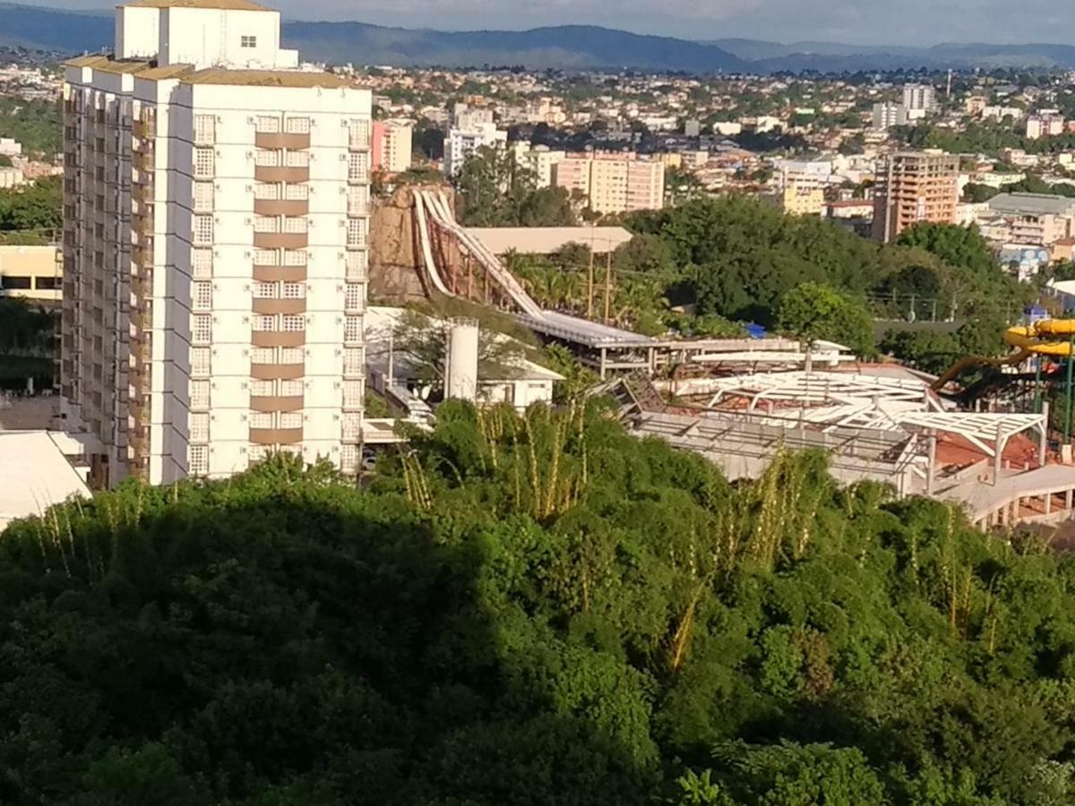 Appartamento Piazza Acqua Park Diroma - Cozinha Completa Caldas Novas Esterno foto