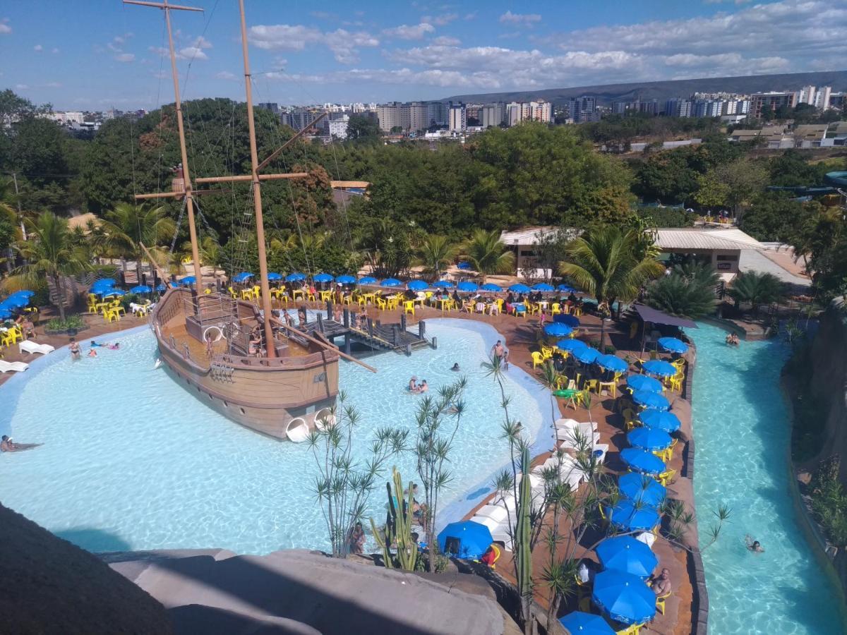 Appartamento Piazza Acqua Park Diroma - Cozinha Completa Caldas Novas Esterno foto